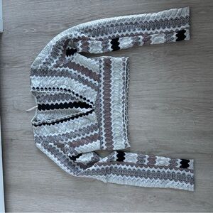 Stylish Women's Patterned Sweater